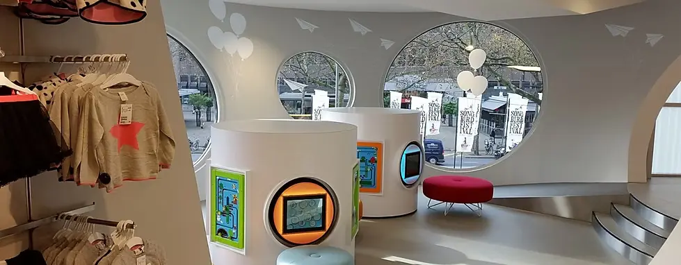PlayCorner installed in a retail environment